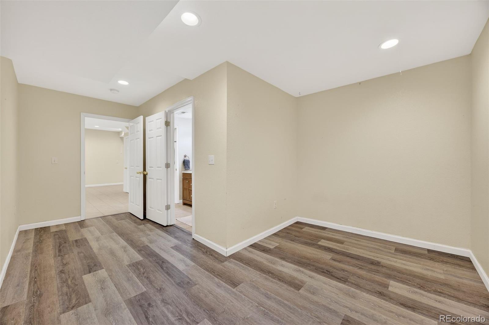 MLS Image #37 for 5034  fraser way,denver, Colorado