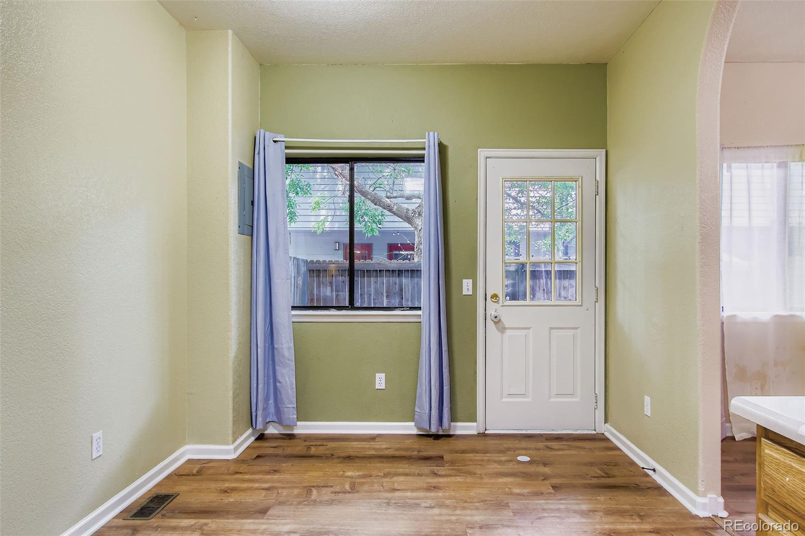 MLS Image #5 for 10693 w 63rd drive,arvada, Colorado