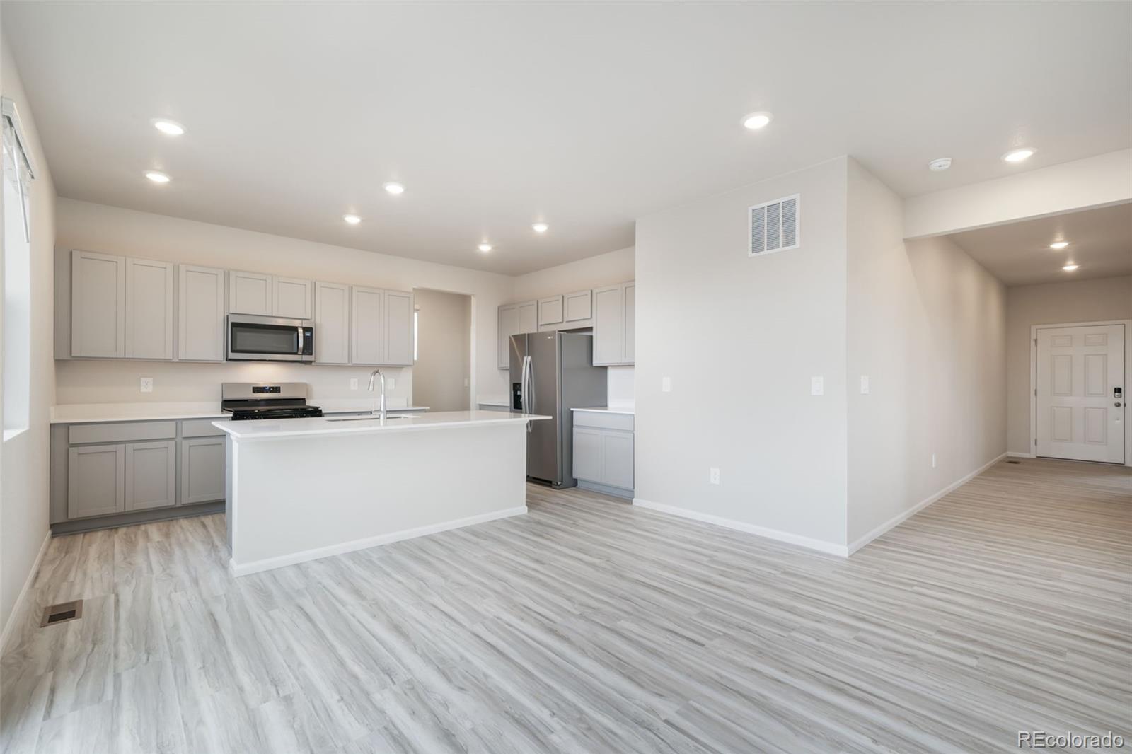 MLS Image #14 for 13303  valley peak drive,peyton, Colorado