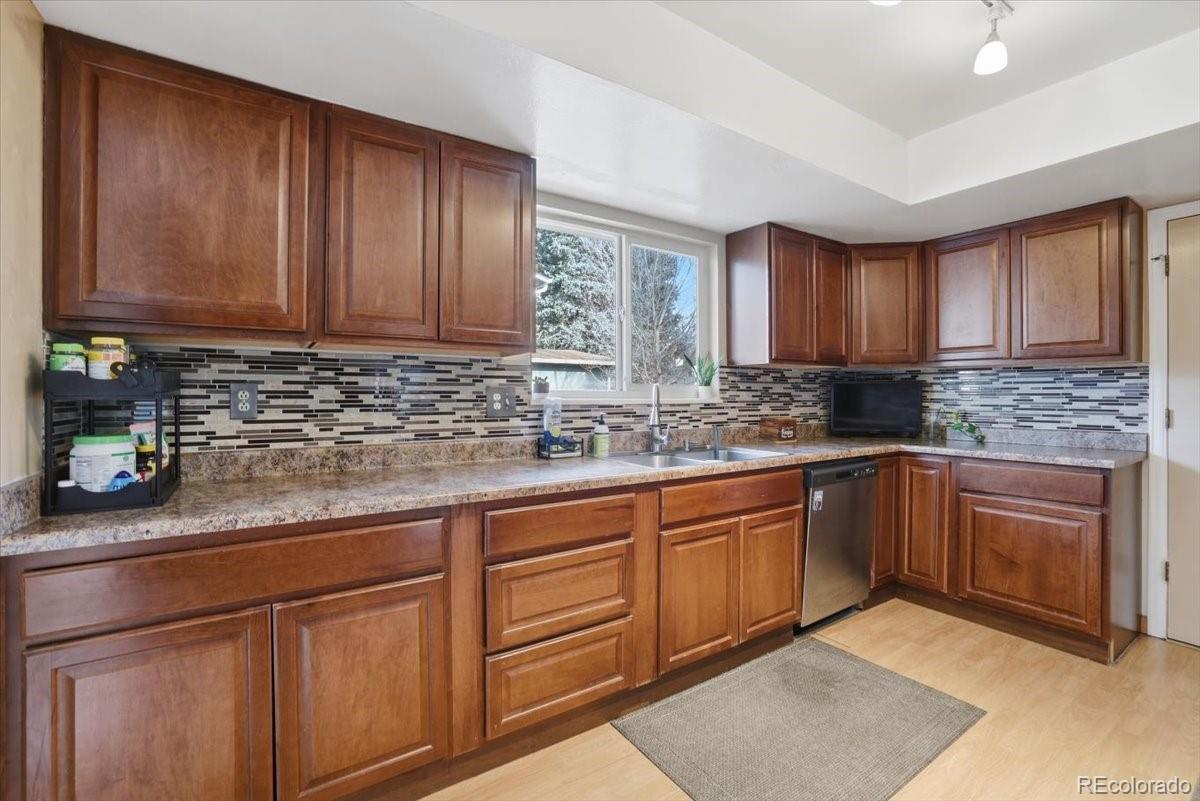 MLS Image #13 for 2918  flintridge square,colorado springs, Colorado