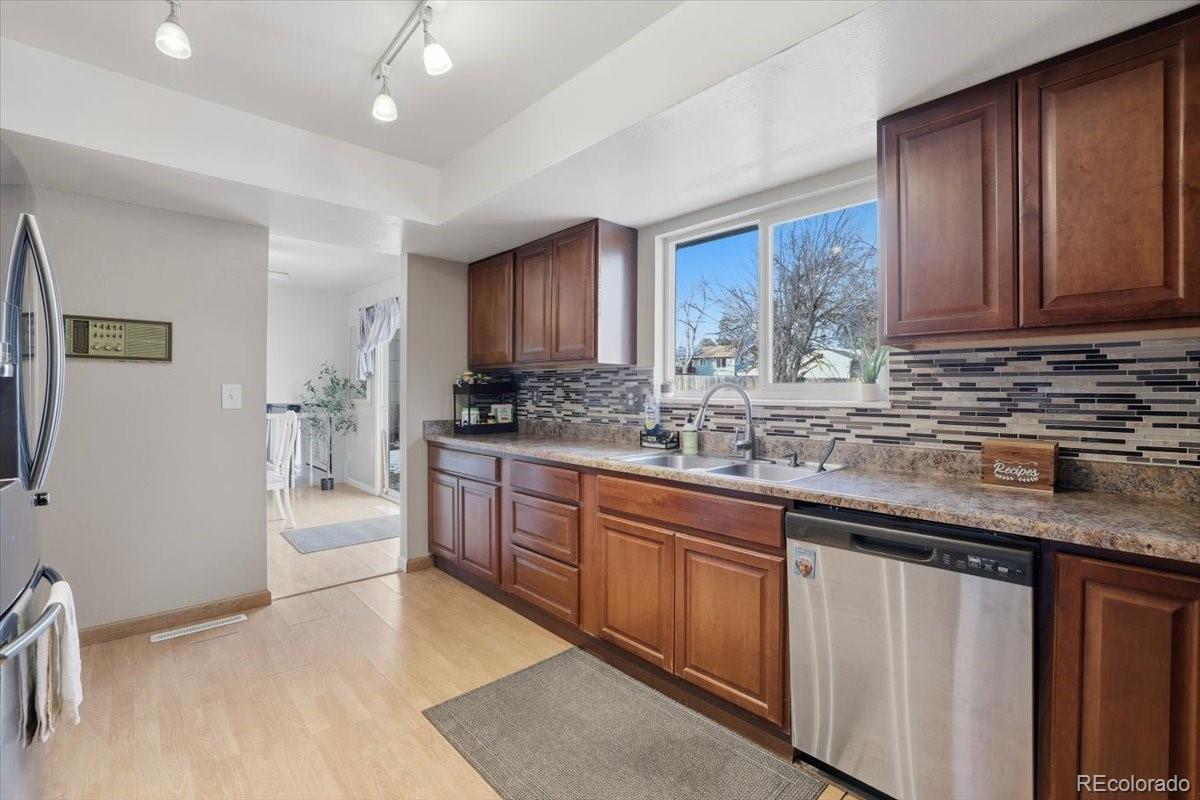 MLS Image #14 for 2918  flintridge square,colorado springs, Colorado