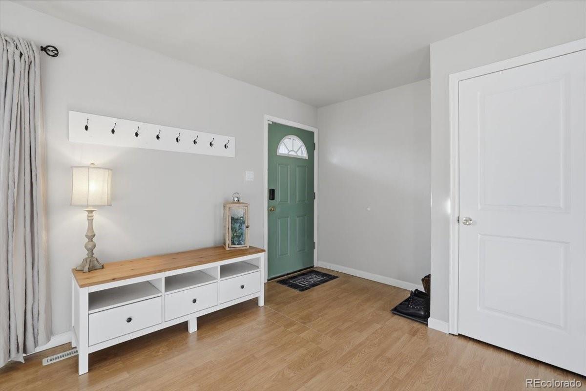 MLS Image #3 for 2918  flintridge square,colorado springs, Colorado