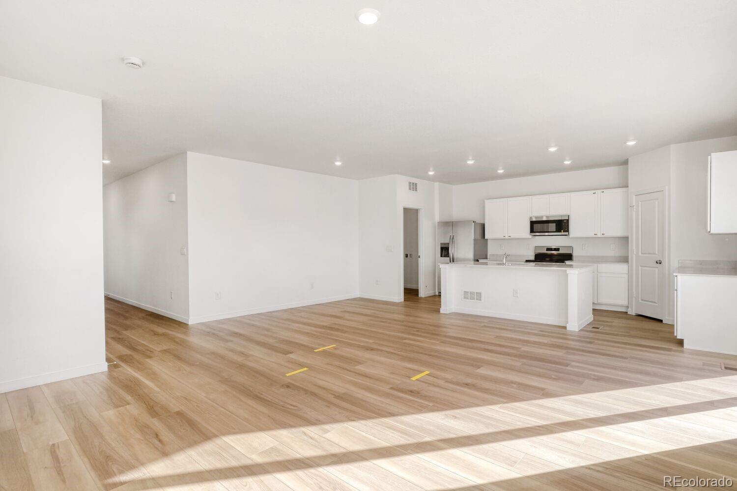 MLS Image #2 for 45878  mill avenue,bennett, Colorado