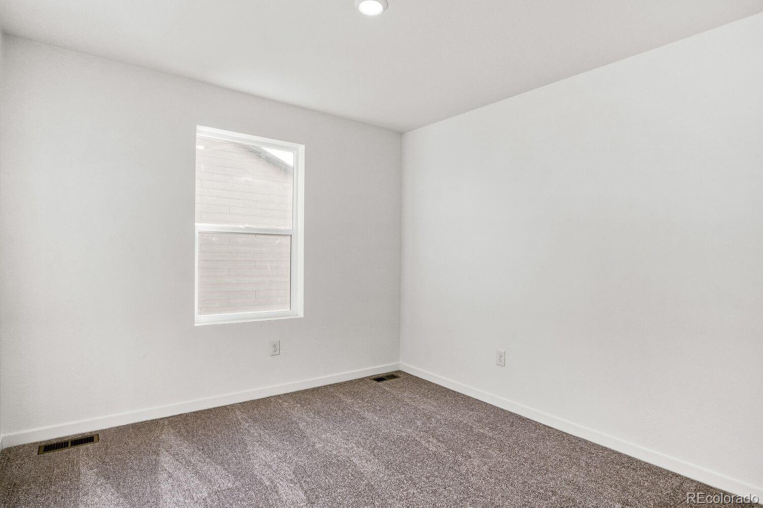 MLS Image #9 for 45878  mill avenue,bennett, Colorado