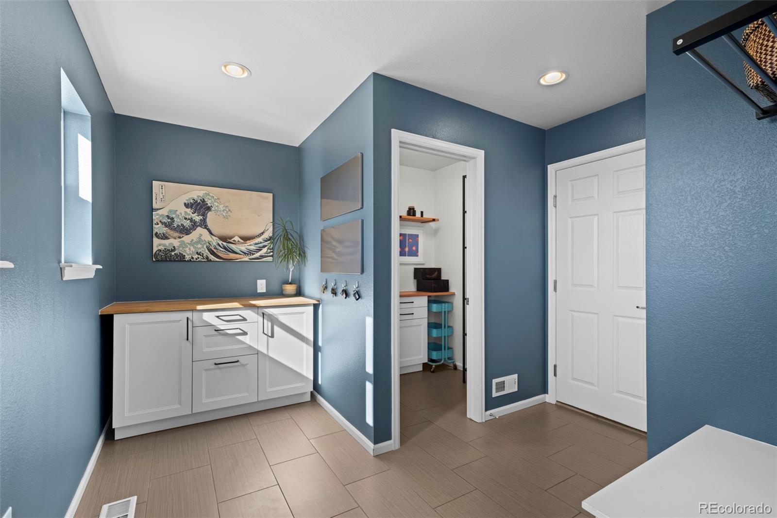 MLS Image #11 for 16186 w 94th drive,arvada, Colorado