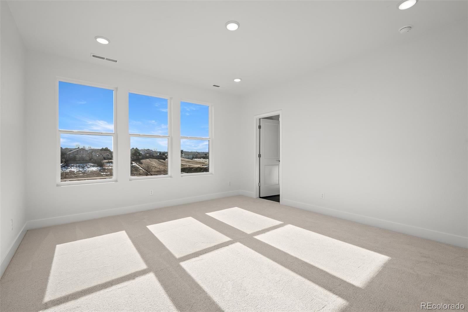 MLS Image #18 for 4505  peak crest view,colorado springs, Colorado