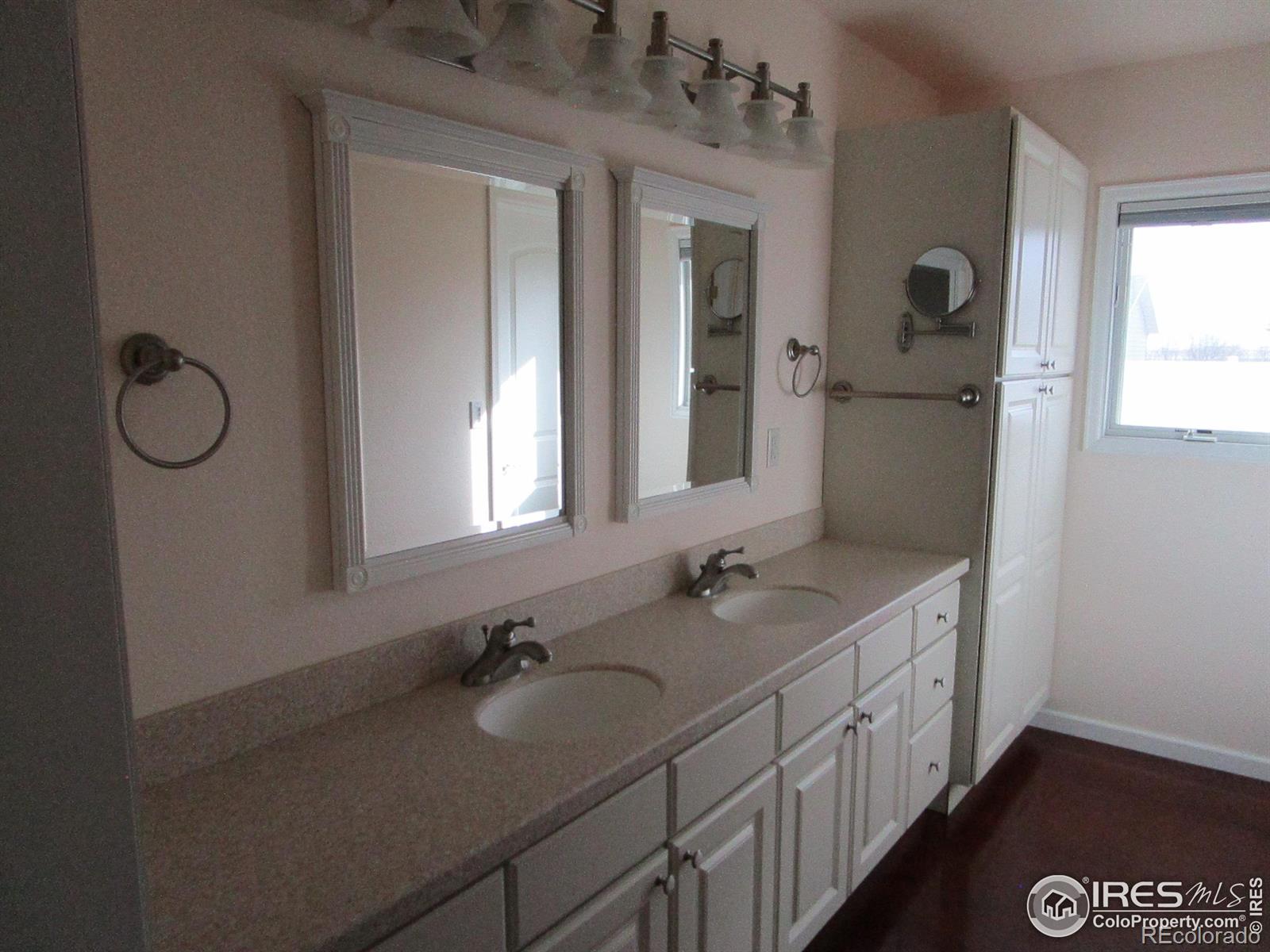 MLS Image #12 for 18 s cedar circle,burlington, Colorado