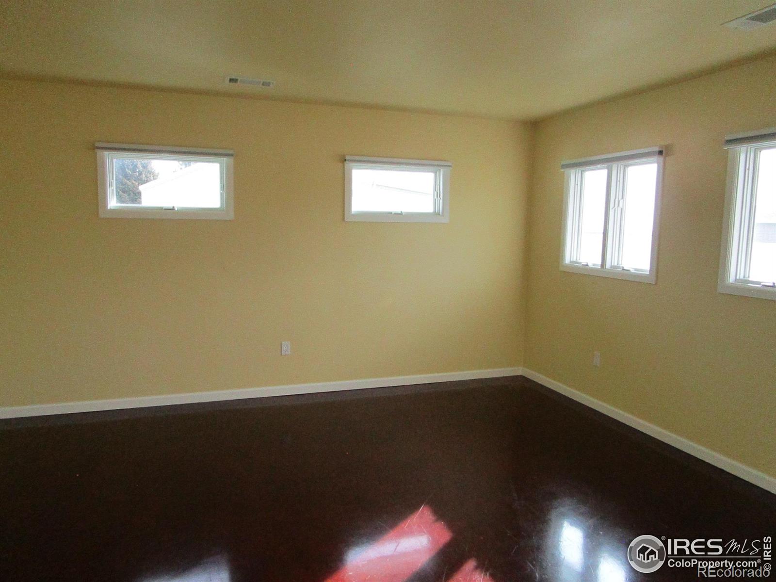 MLS Image #13 for 18 s cedar circle,burlington, Colorado