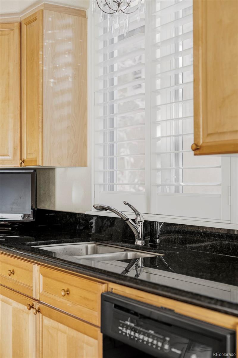 MLS Image #12 for 335  josephine street,denver, Colorado