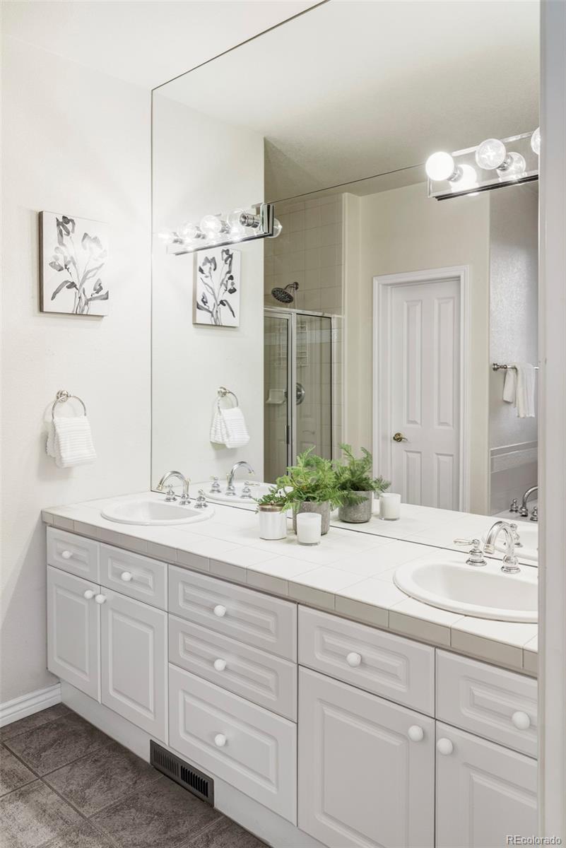 MLS Image #18 for 335  josephine street,denver, Colorado