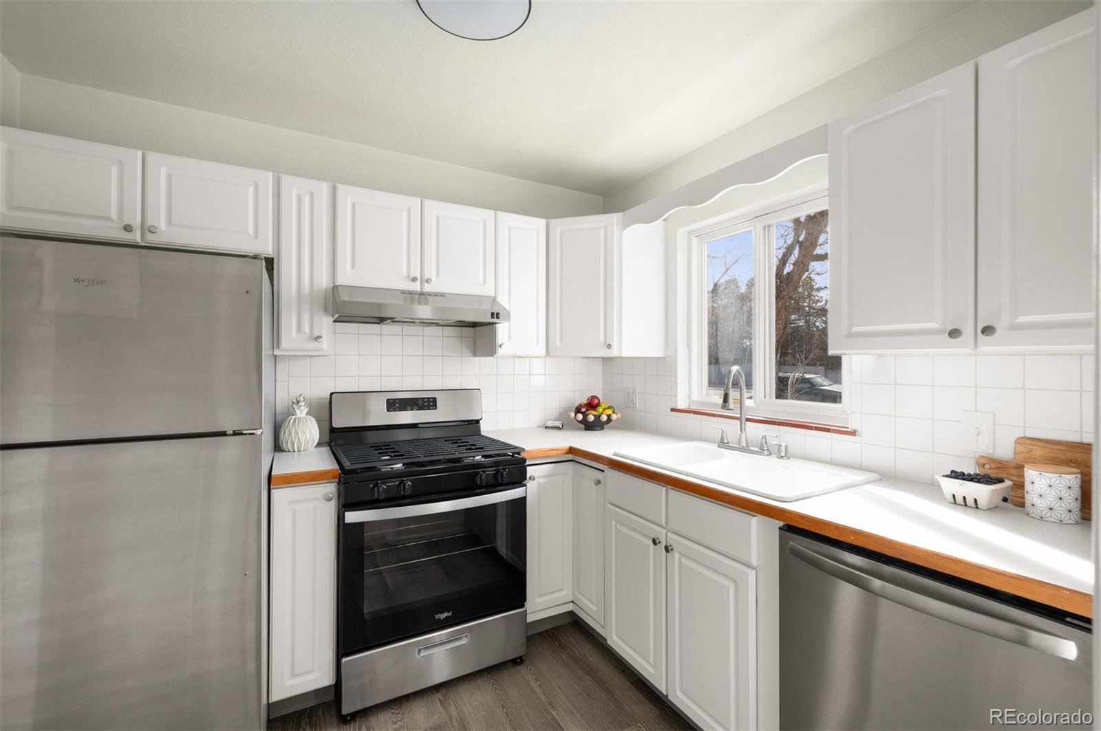 MLS Image #7 for 2540  magnolia street,denver, Colorado