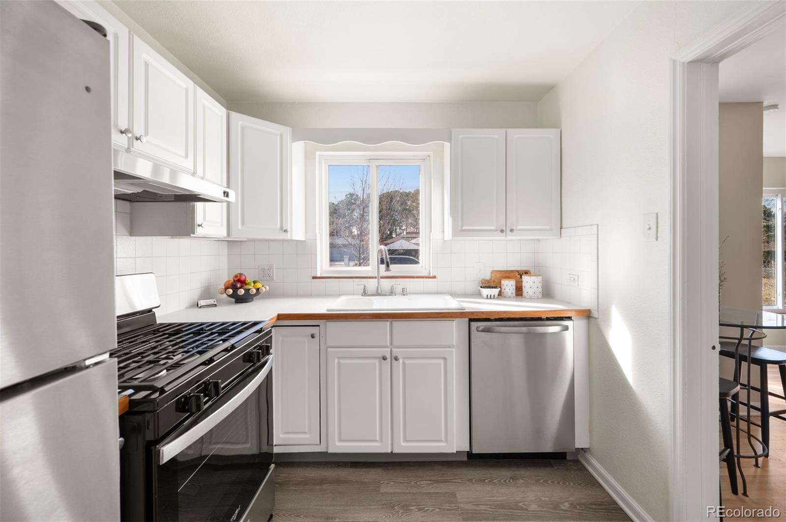 MLS Image #9 for 2540  magnolia street,denver, Colorado