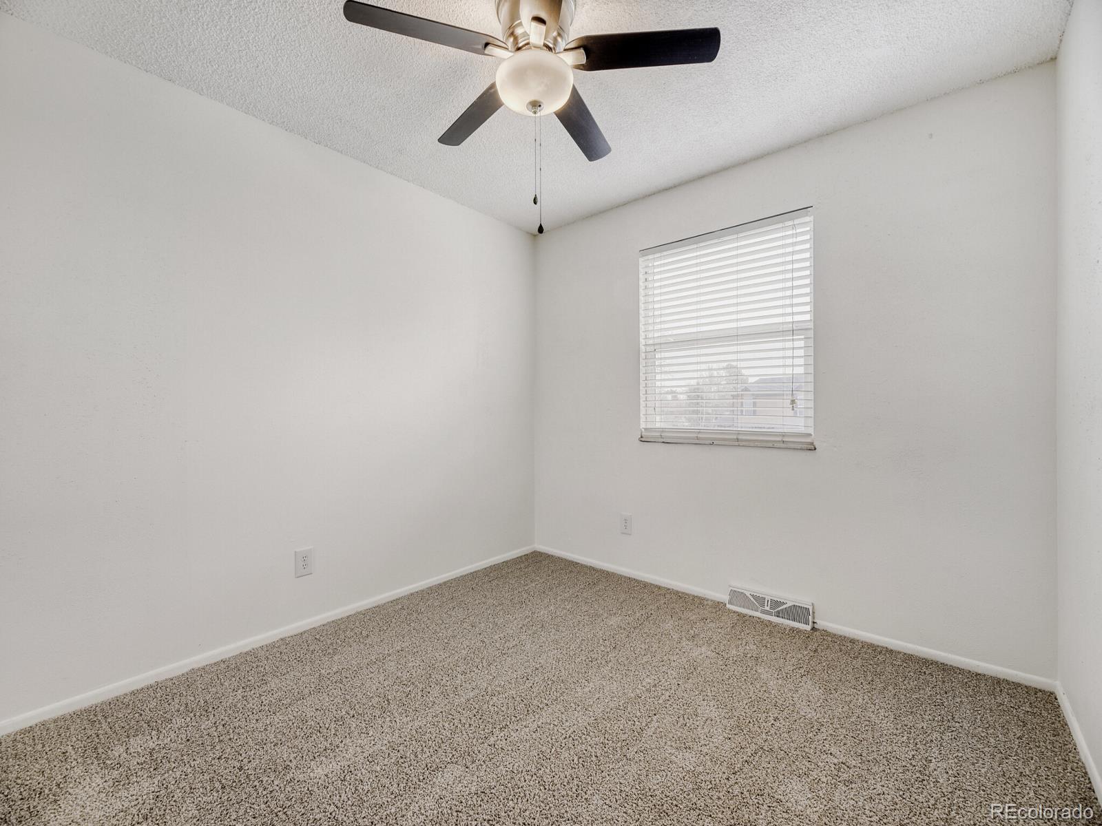 MLS Image #15 for 6433 s miller street,littleton, Colorado