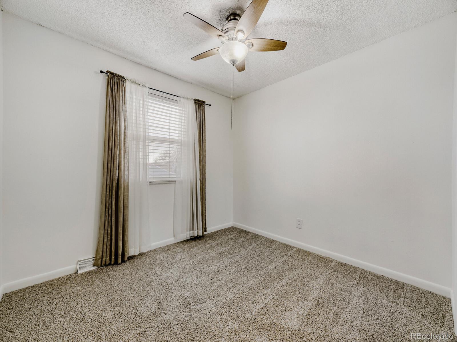 MLS Image #16 for 6433 s miller street,littleton, Colorado