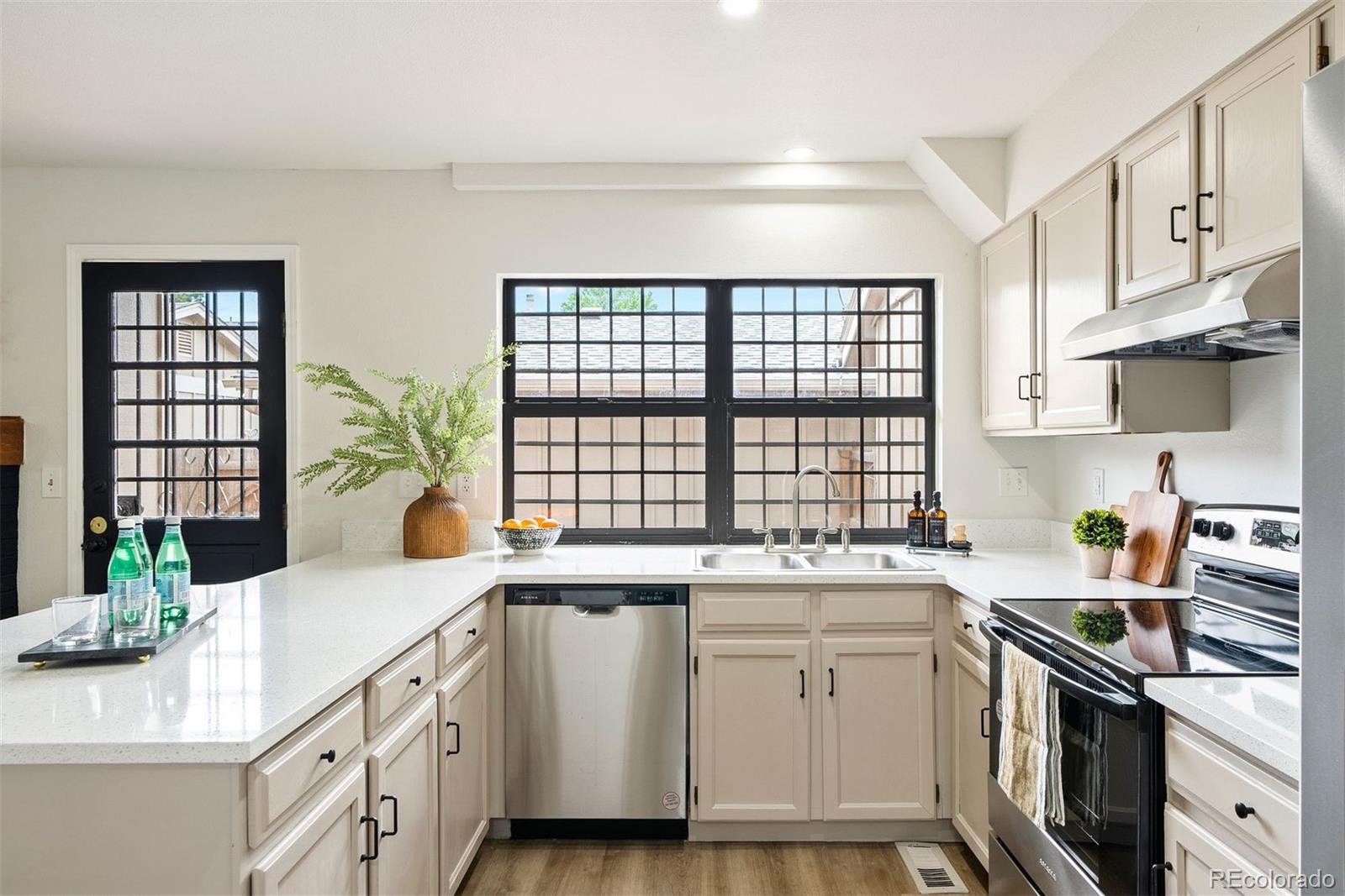 MLS Image #13 for 10310 e jewell avenue 57,aurora, Colorado