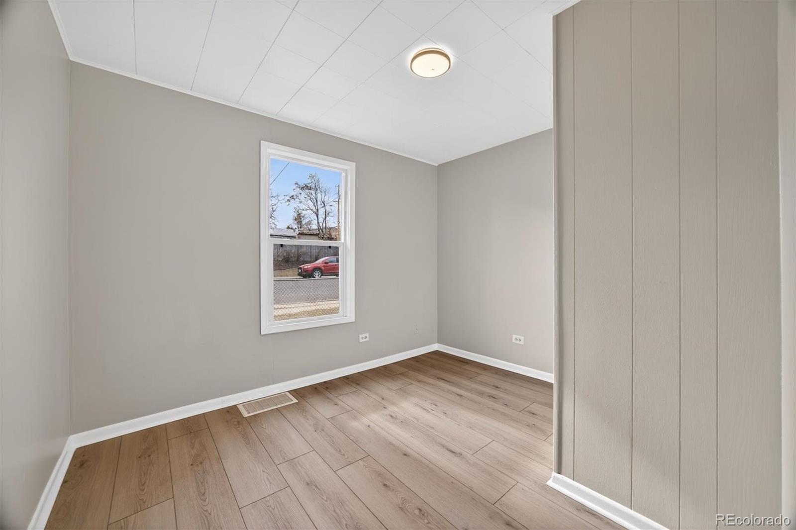 MLS Image #15 for 705  perry street,denver, Colorado