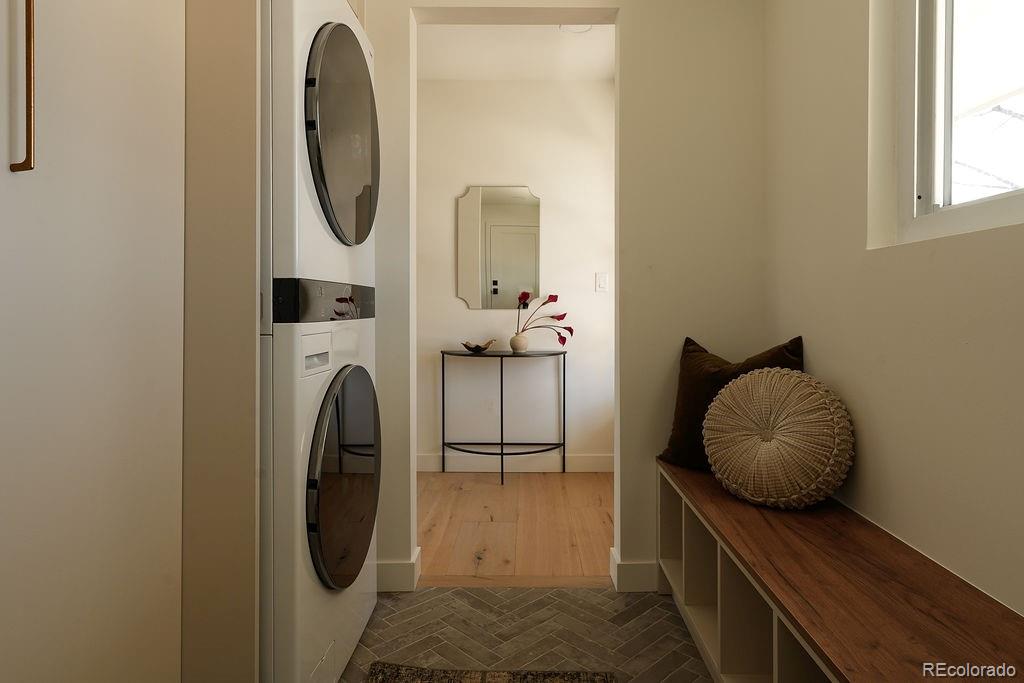 MLS Image #10 for 2920 s york street,denver, Colorado