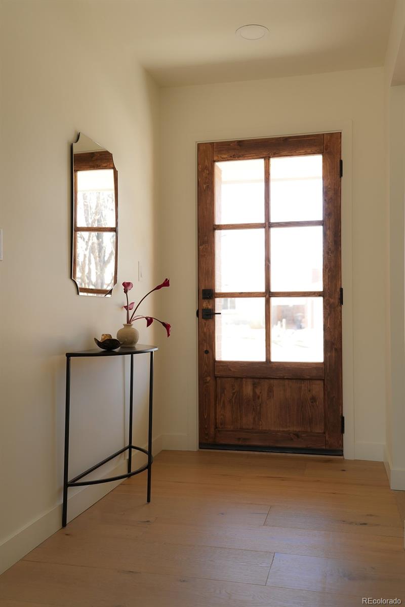 MLS Image #11 for 2920 s york street,denver, Colorado