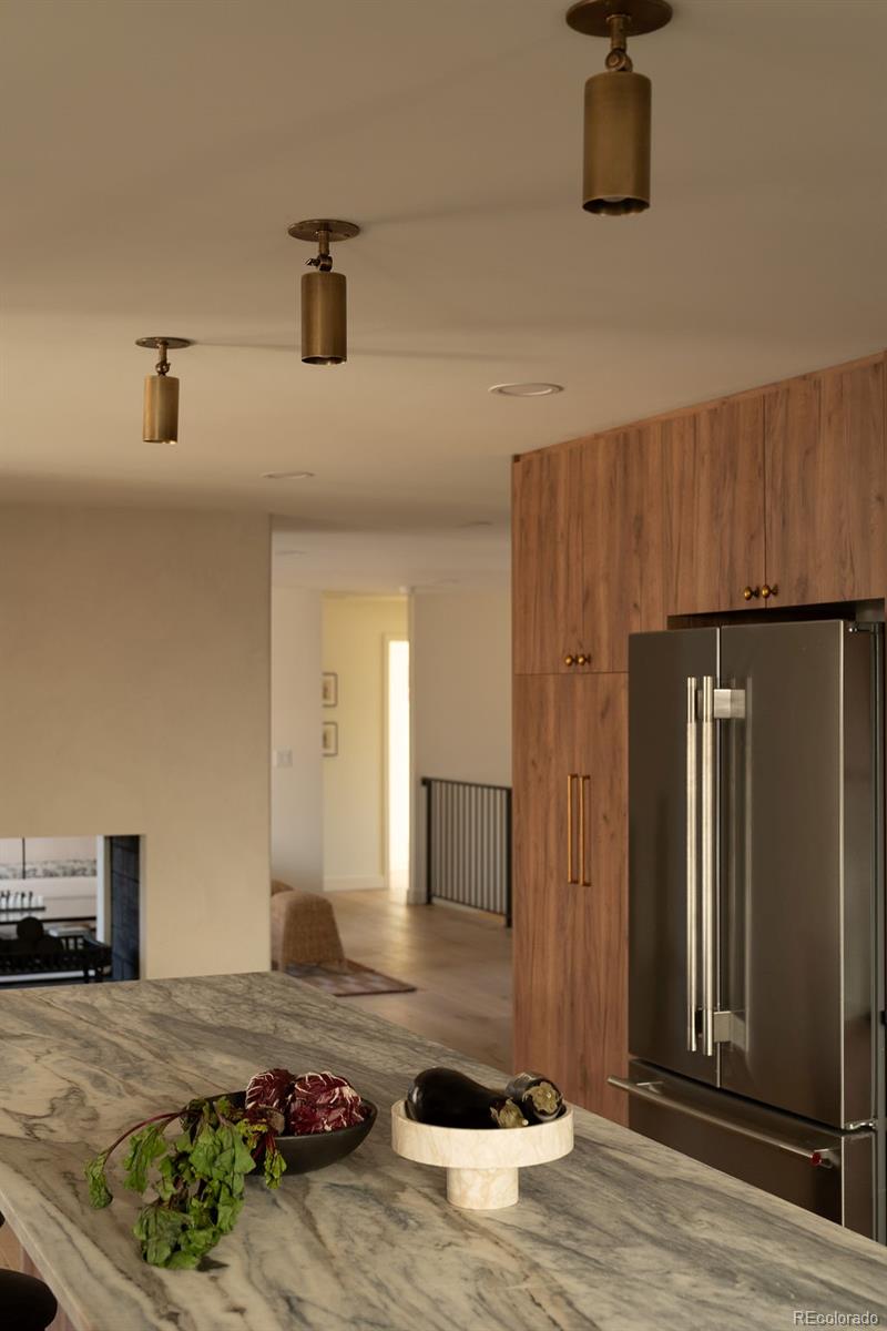 MLS Image #18 for 2920 s york street,denver, Colorado