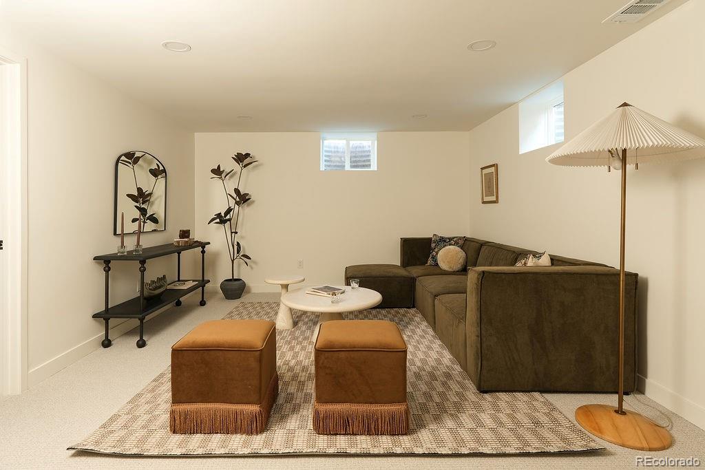 MLS Image #29 for 2920 s york street,denver, Colorado