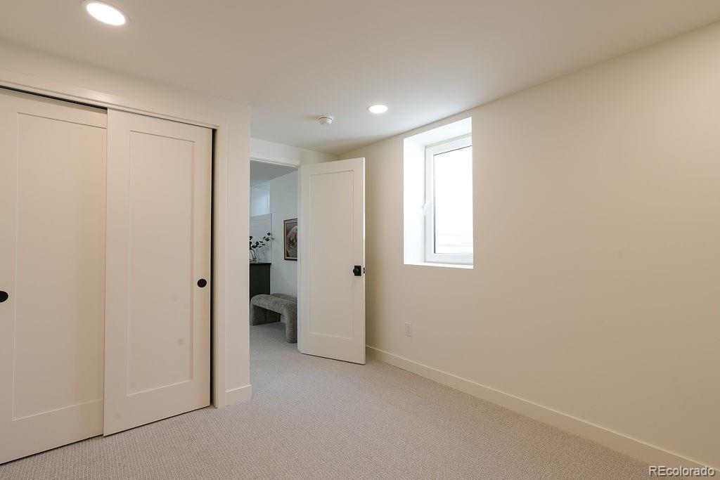 MLS Image #31 for 2920 s york street,denver, Colorado