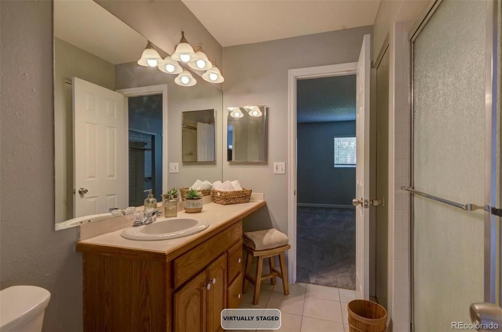 MLS Image #10 for 1060 s parker road,denver, Colorado
