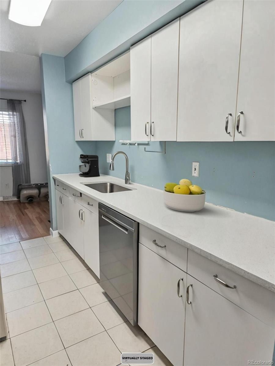 MLS Image #4 for 1060 s parker road,denver, Colorado