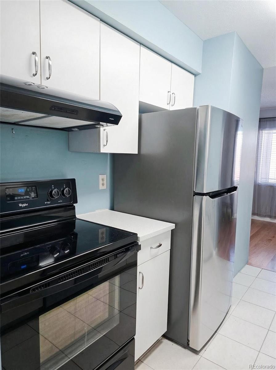 MLS Image #5 for 1060 s parker road,denver, Colorado
