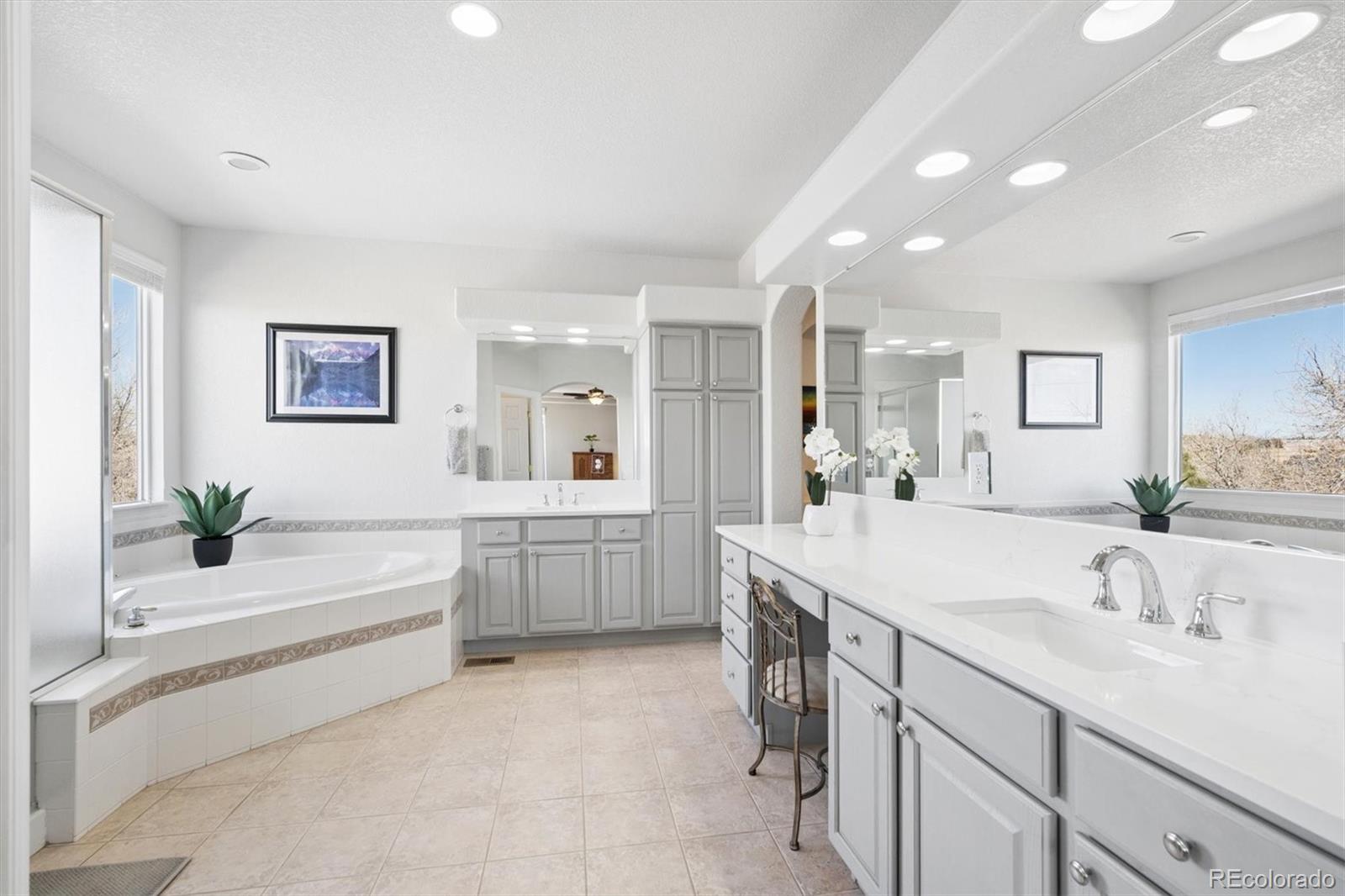 MLS Image #21 for 20201 e euclid lane,aurora, Colorado