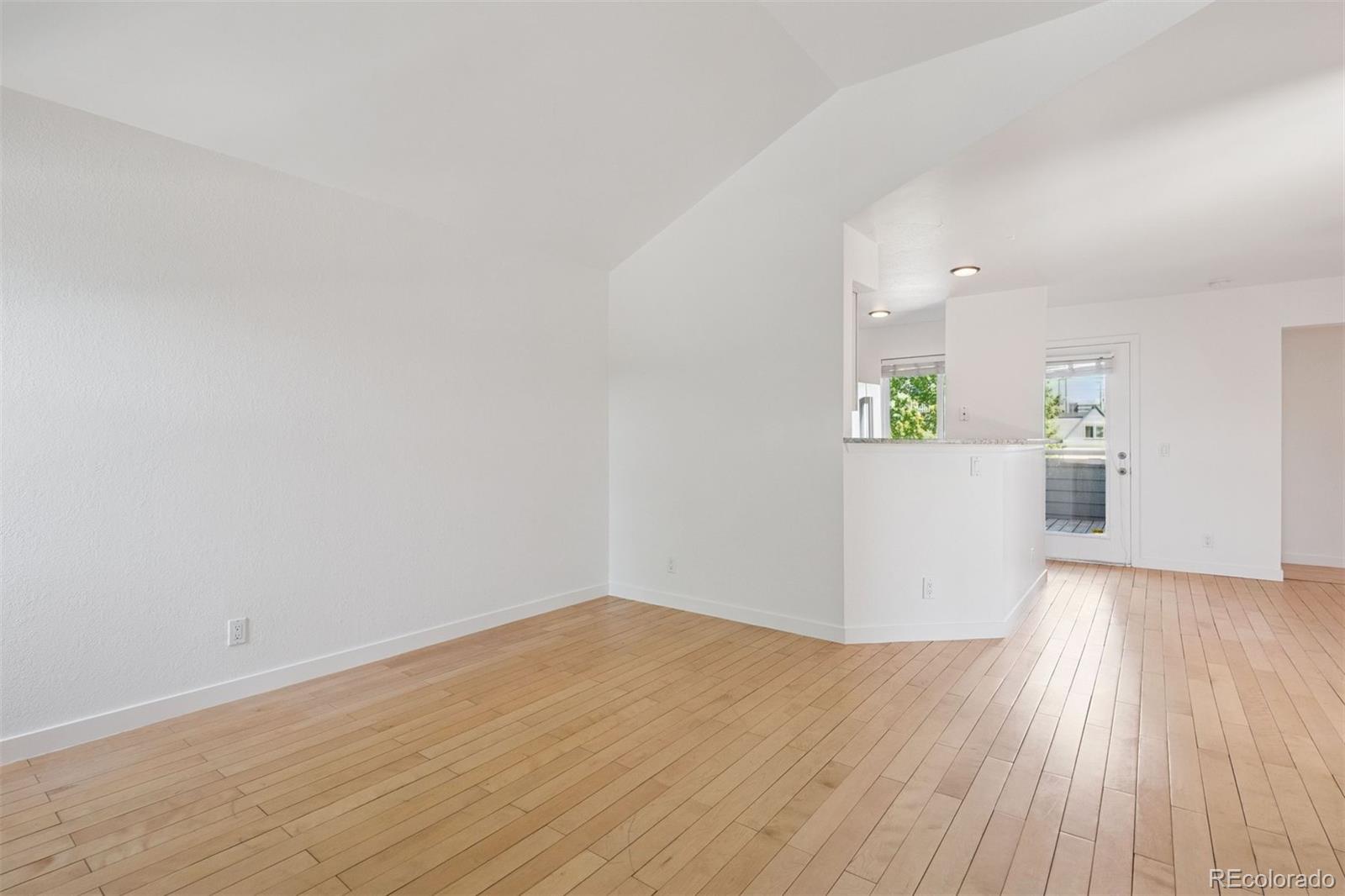 MLS Image #17 for 11 w ellsworth avenue 22,denver, Colorado