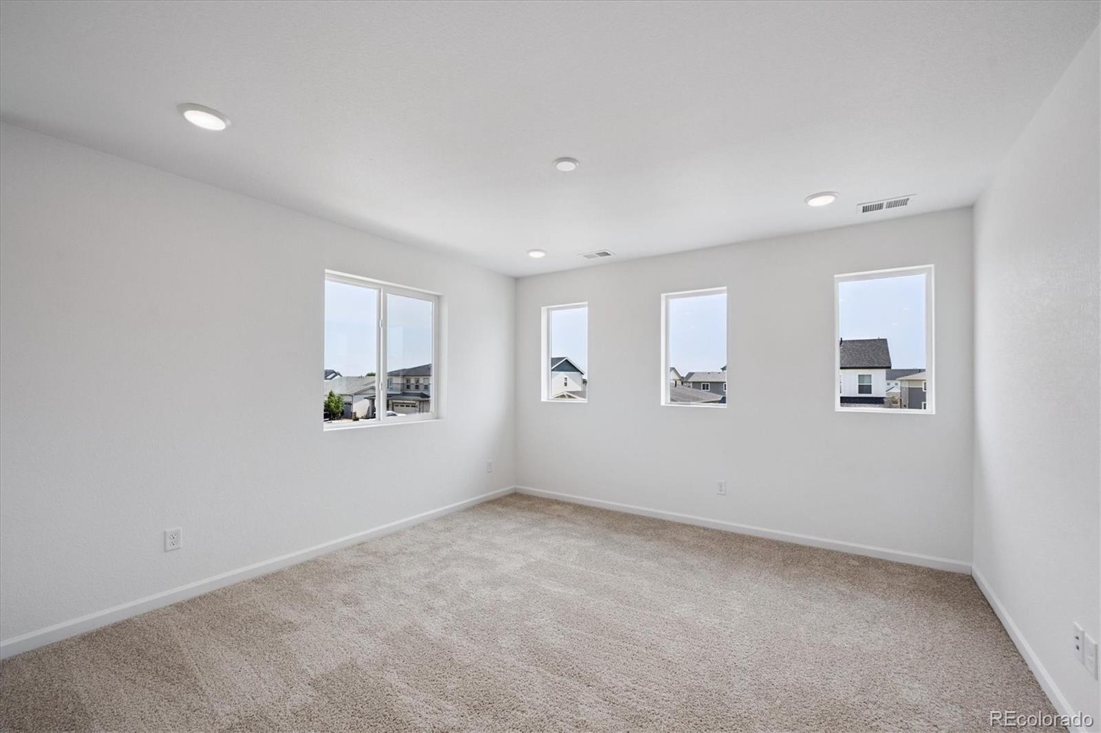 MLS Image #11 for 4651  sugar beet street,johnstown, Colorado
