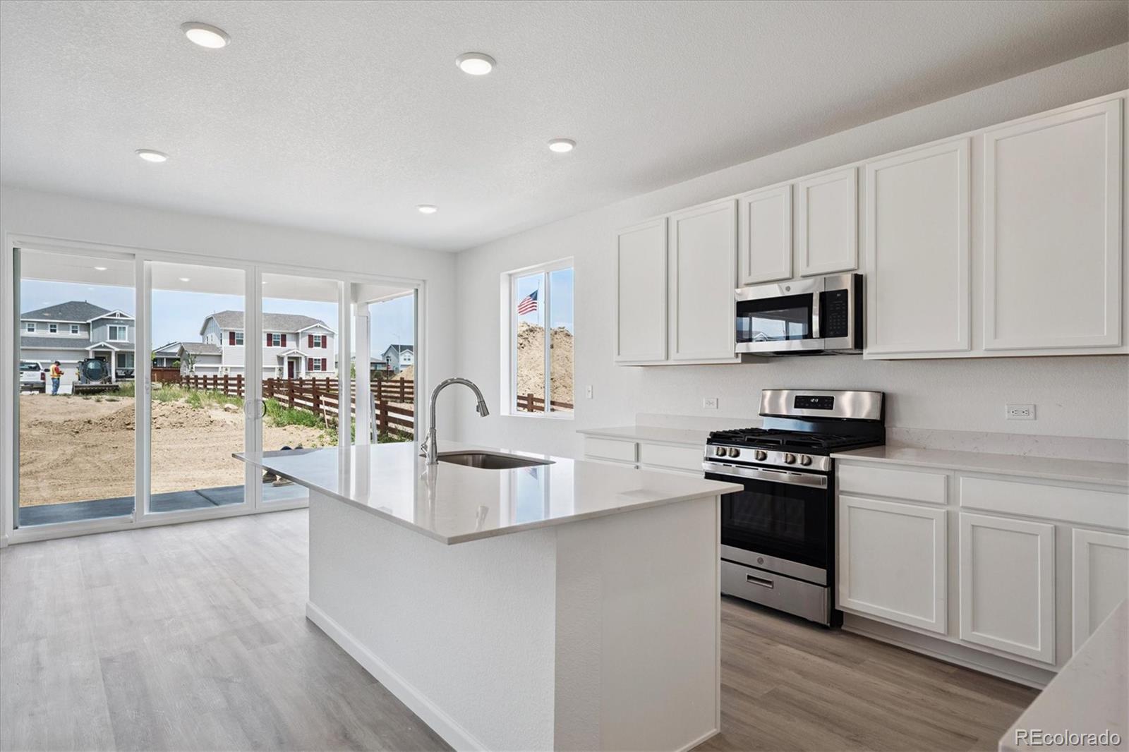 MLS Image #3 for 4651  sugar beet street,johnstown, Colorado