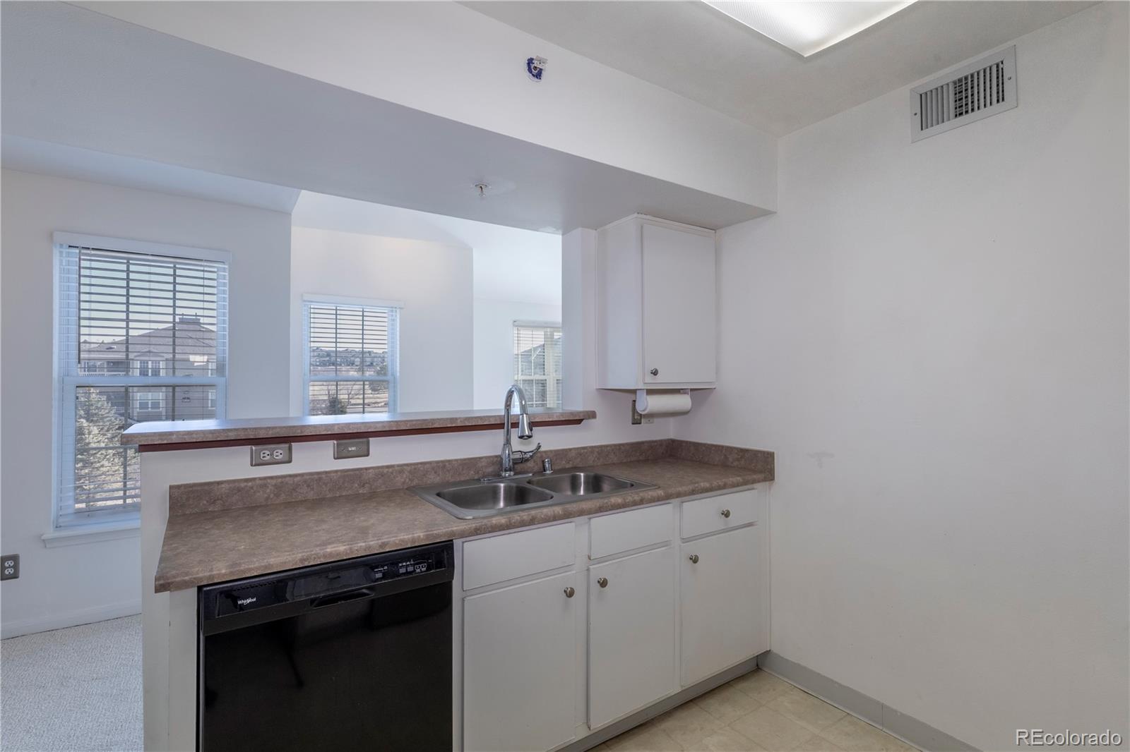 MLS Image #9 for 12920  ironstone way 301,parker, Colorado