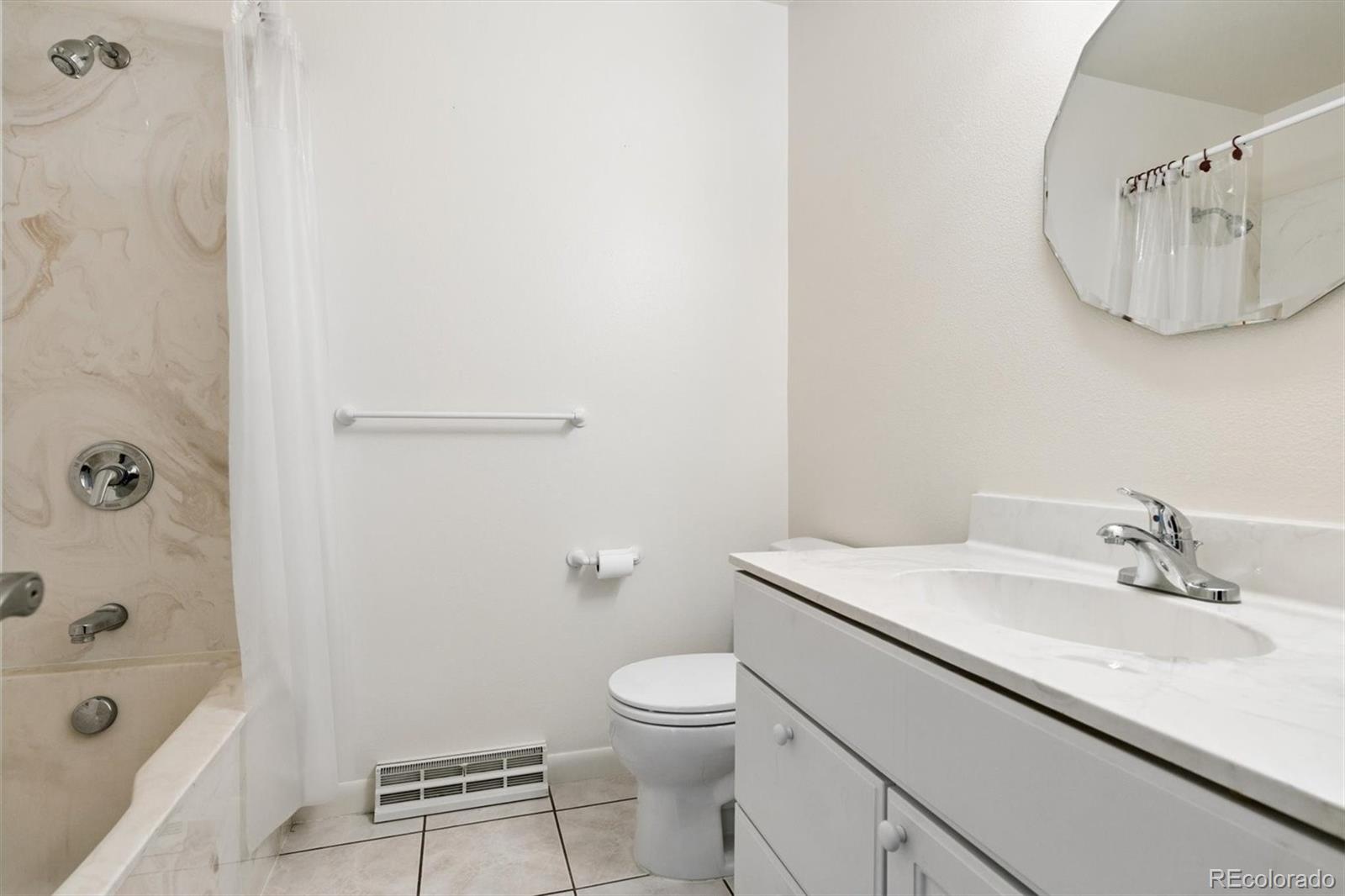 MLS Image #14 for 8005 e princeton avenue,denver, Colorado