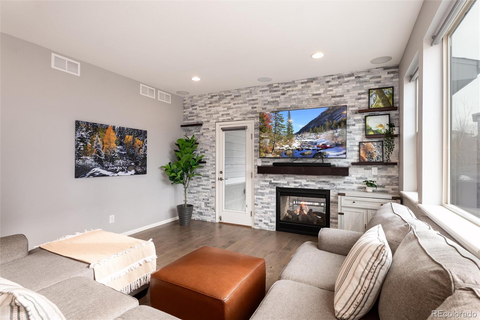 MLS Image #13 for 26824 e quarto place,aurora, Colorado