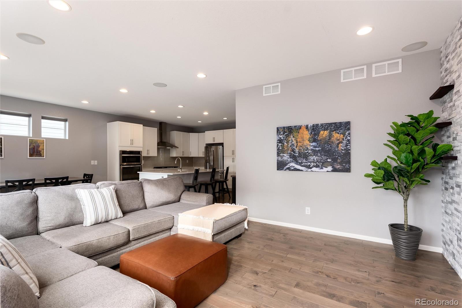 MLS Image #15 for 26824 e quarto place,aurora, Colorado