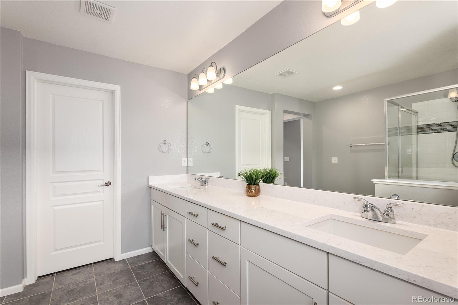 MLS Image #22 for 26824 e quarto place,aurora, Colorado
