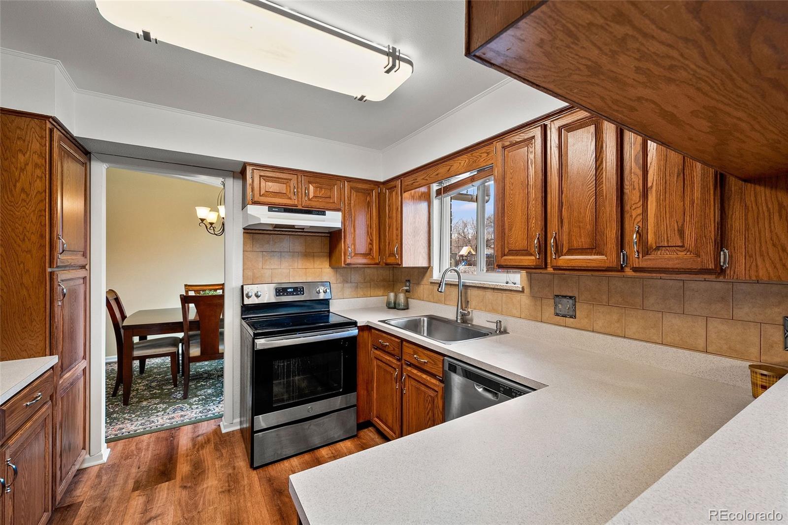 MLS Image #10 for 12398 w 70th avenue,arvada, Colorado