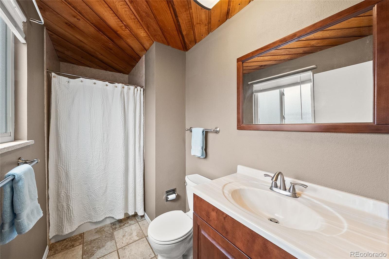 MLS Image #20 for 12398 w 70th avenue,arvada, Colorado