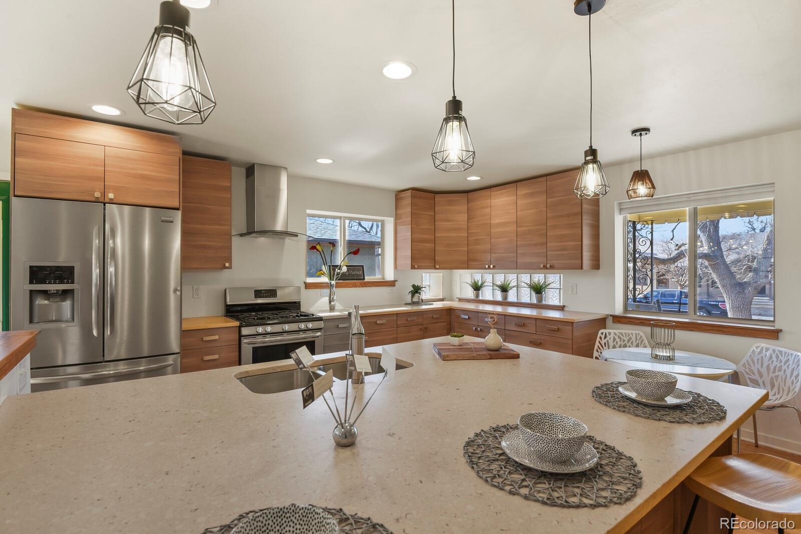 MLS Image #10 for 1340  olive street,denver, Colorado