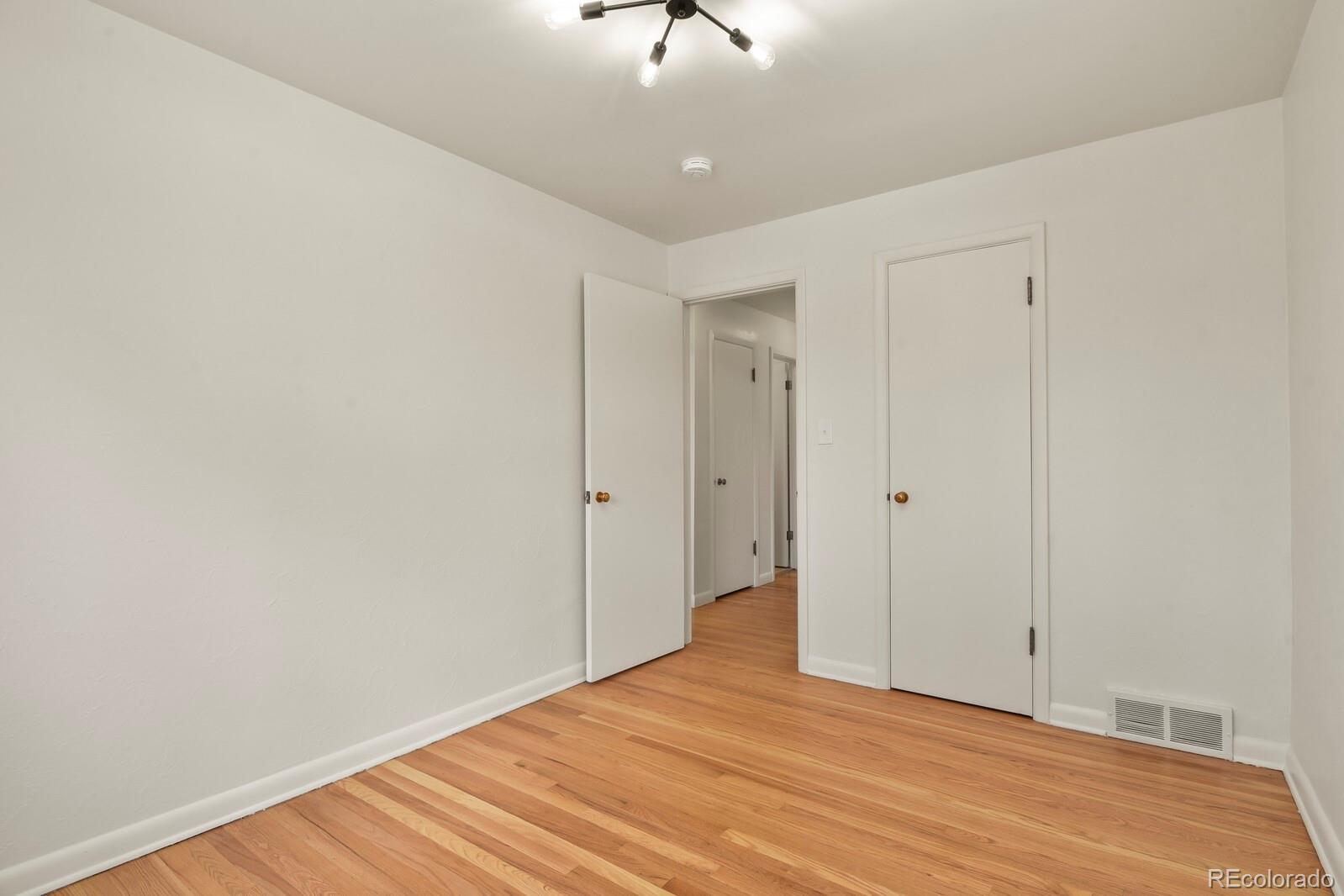 MLS Image #22 for 1340  olive street,denver, Colorado