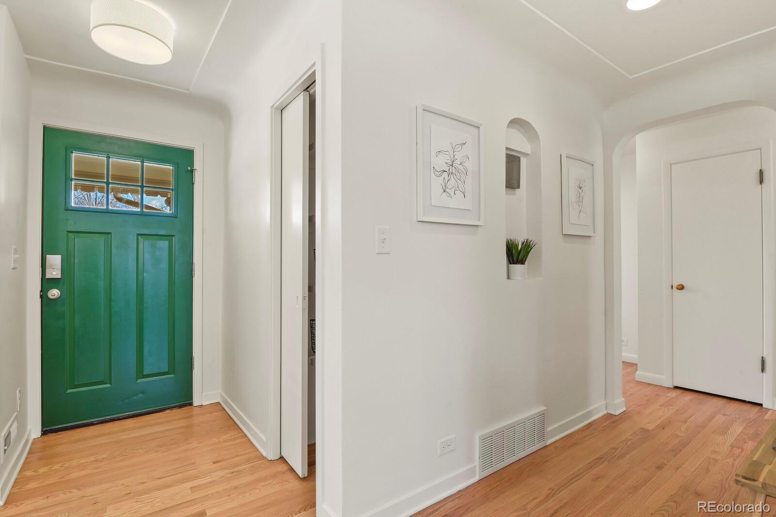 MLS Image #3 for 1340  olive street,denver, Colorado