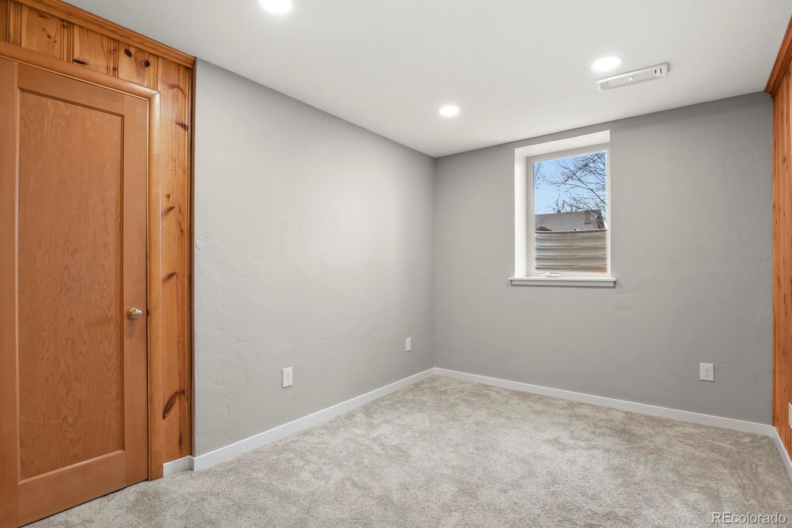 MLS Image #30 for 1340  olive street,denver, Colorado