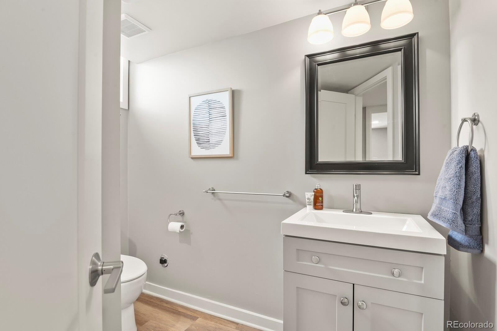 MLS Image #31 for 1340  olive street,denver, Colorado