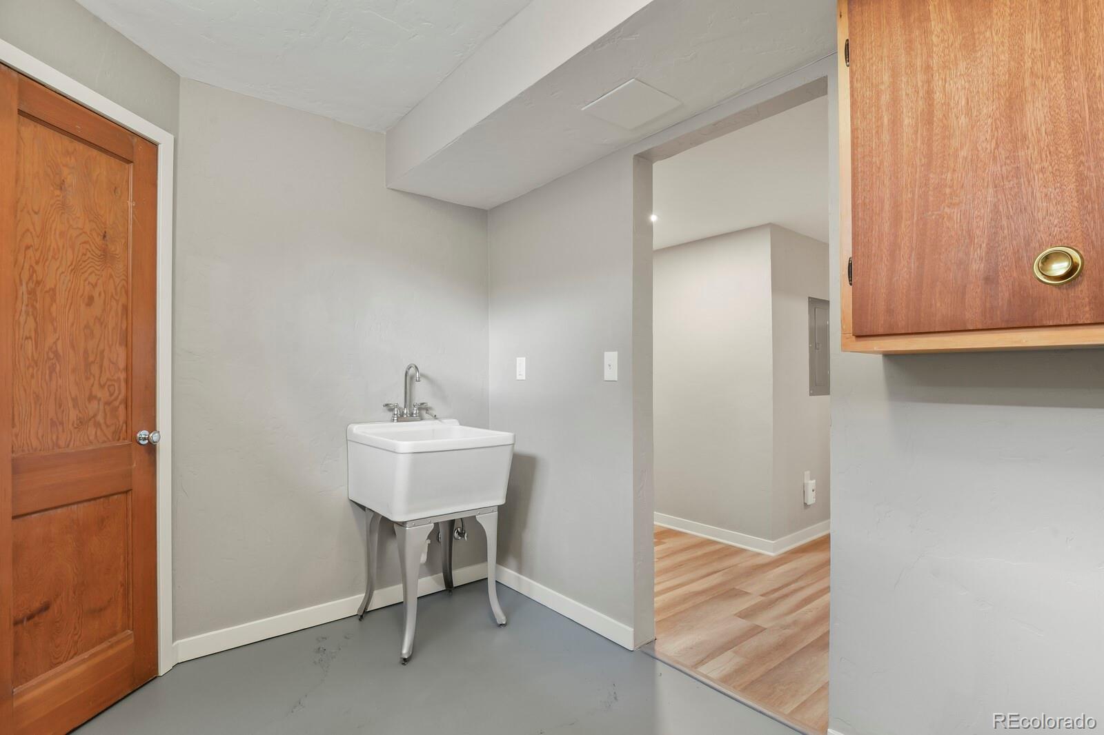 MLS Image #36 for 1340  olive street,denver, Colorado