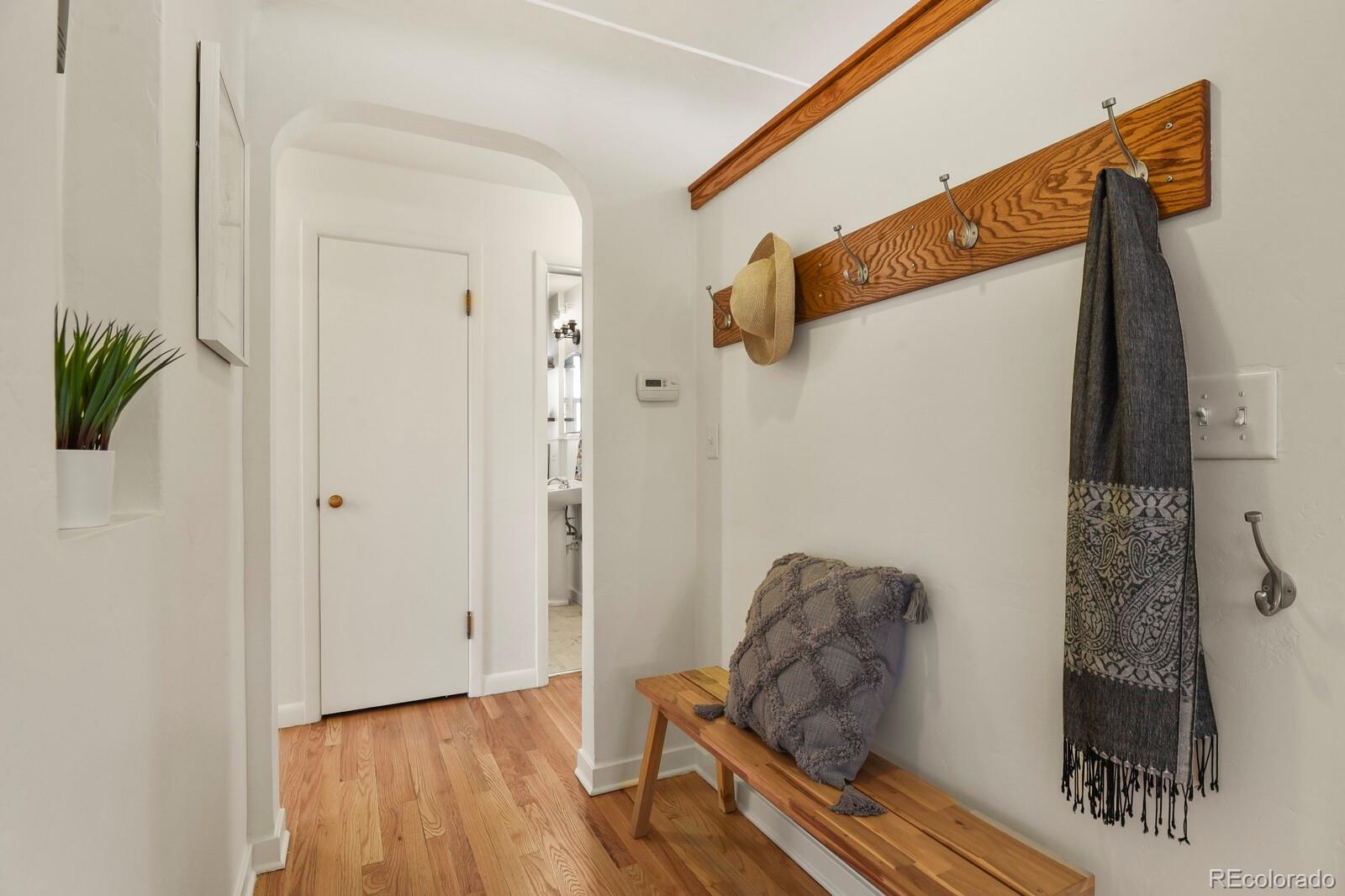MLS Image #4 for 1340  olive street,denver, Colorado