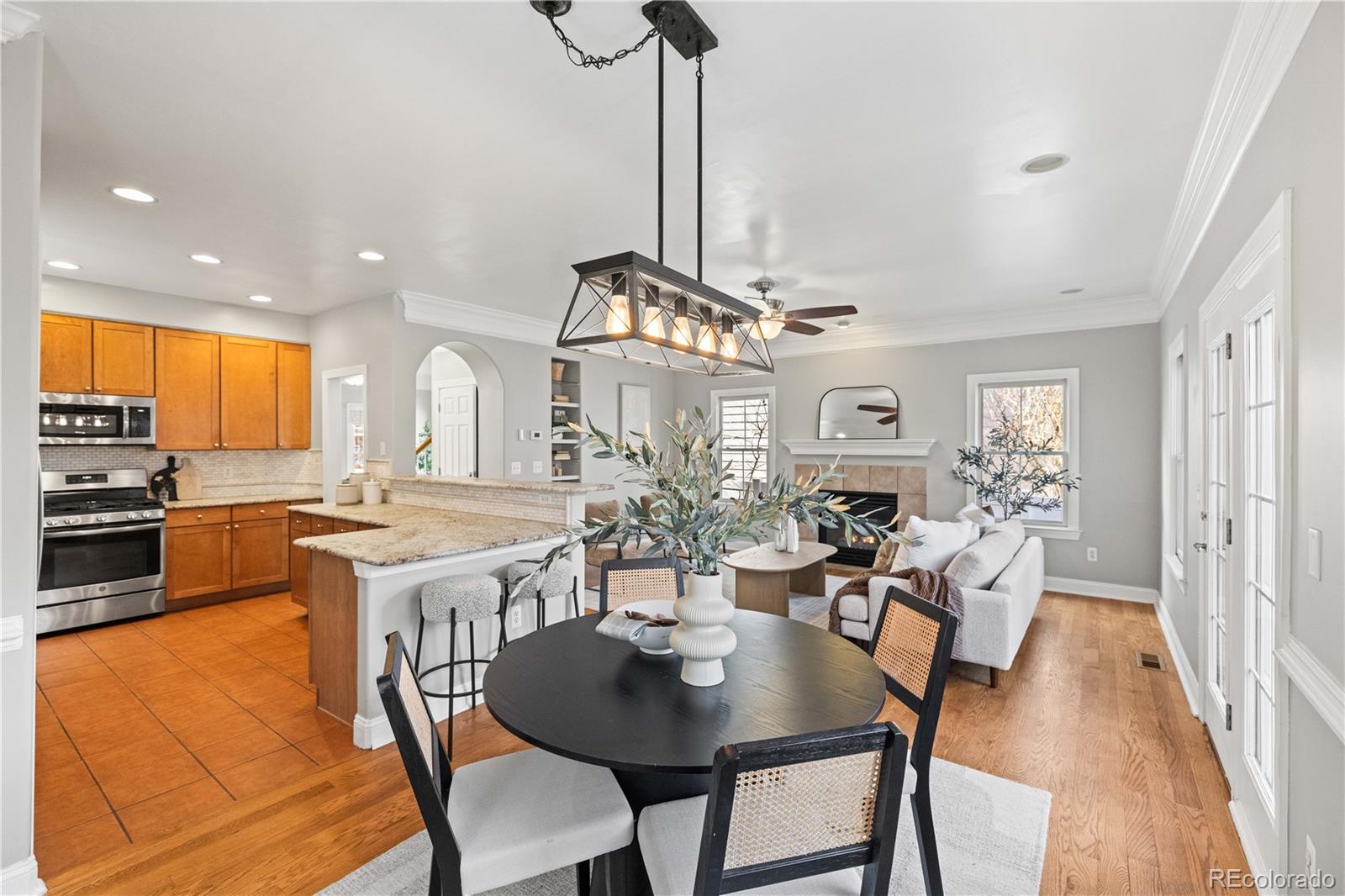 MLS Image #13 for 7859 e 28th place,denver, Colorado