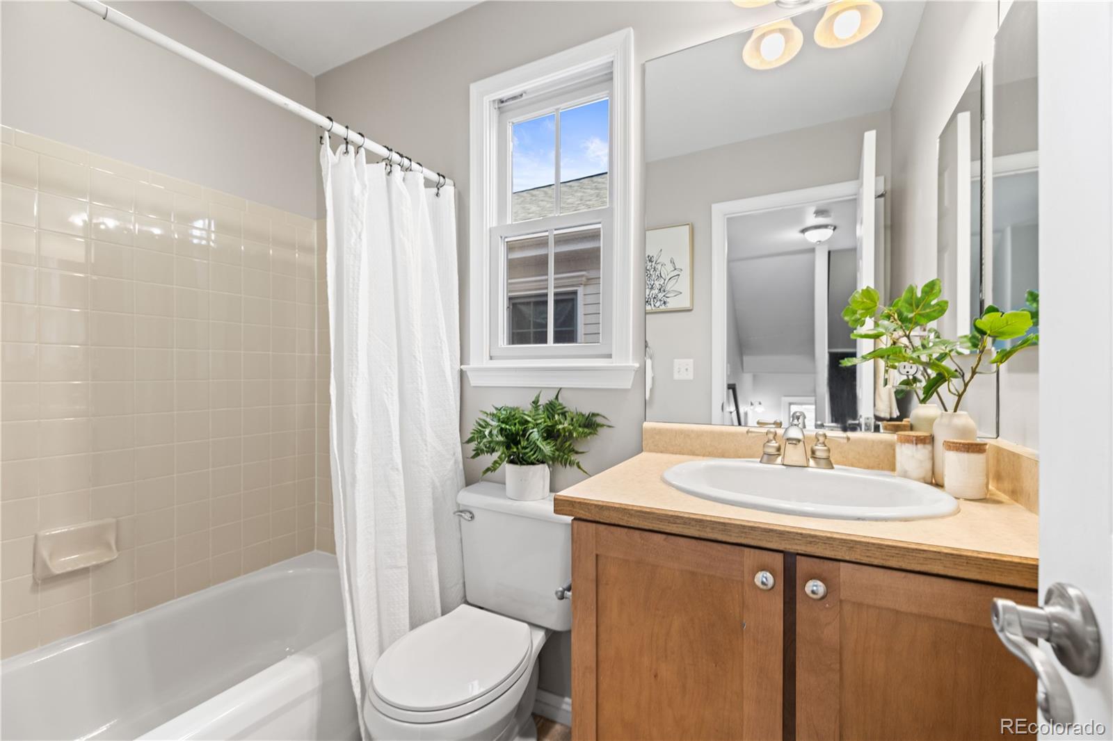 MLS Image #25 for 7859 e 28th place,denver, Colorado