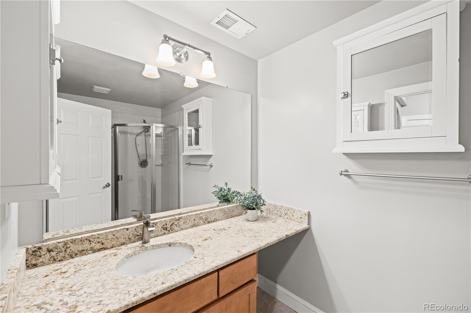 MLS Image #34 for 7859 e 28th place,denver, Colorado
