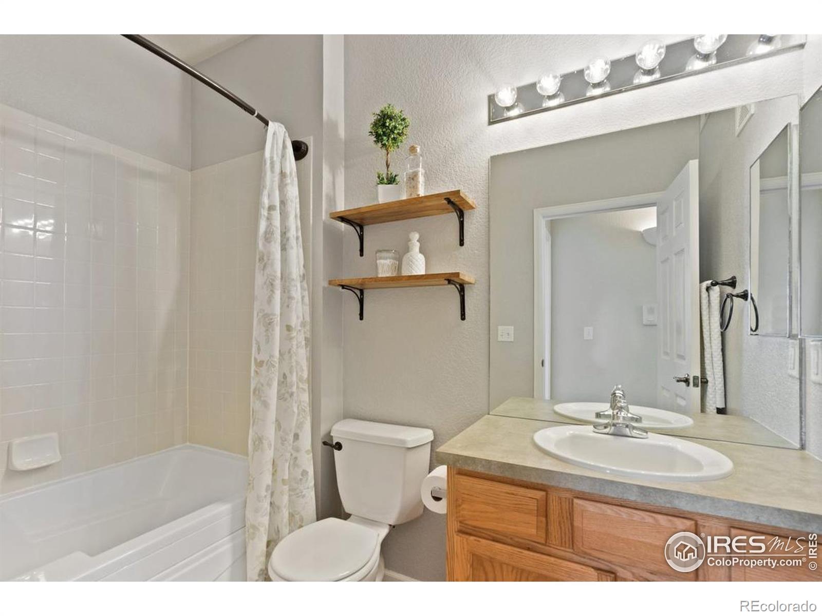 MLS Image #20 for 2139  grays peak drive,loveland, Colorado